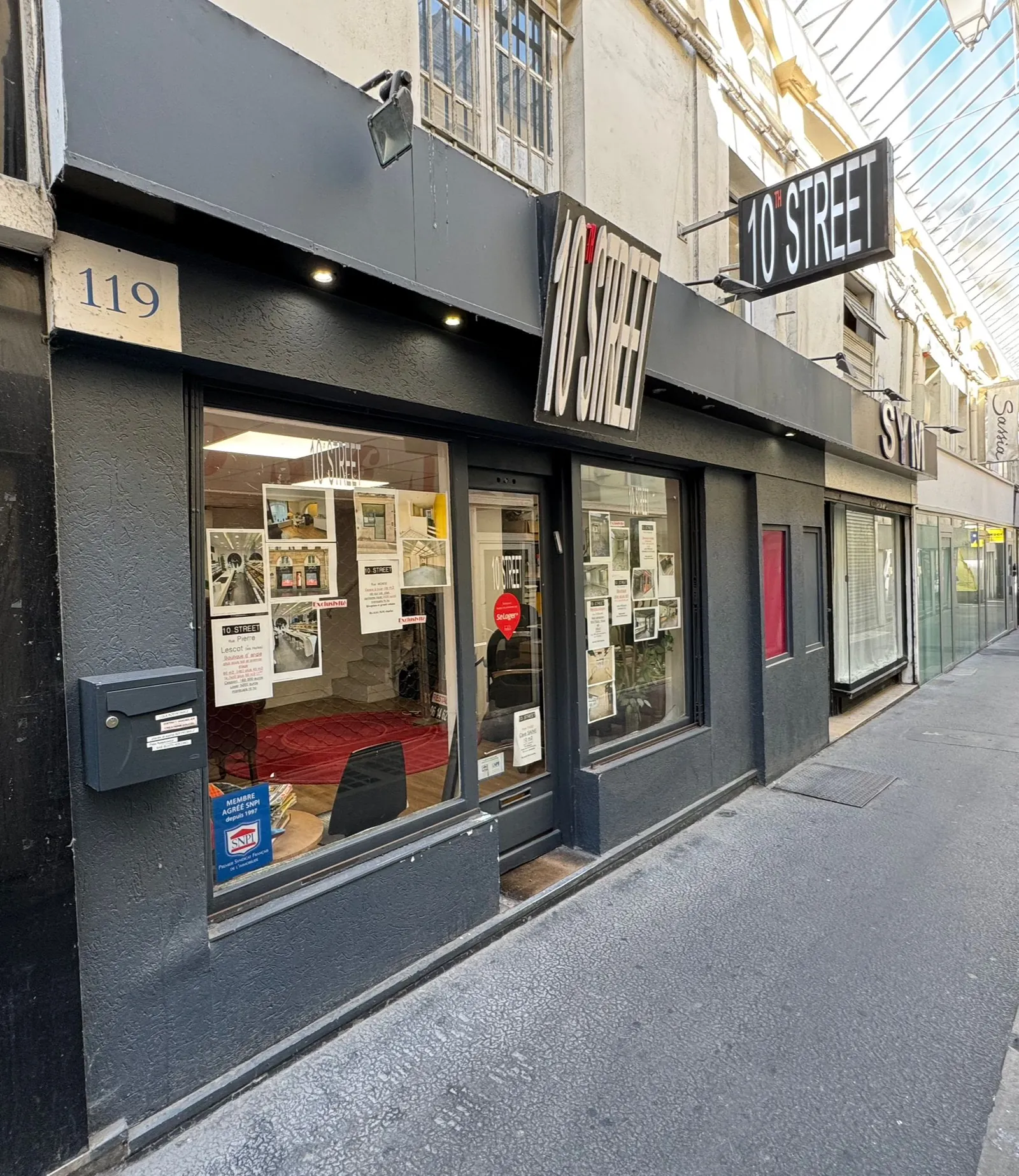 La boutique 10th Street Immo, Passage du Caire à Paris